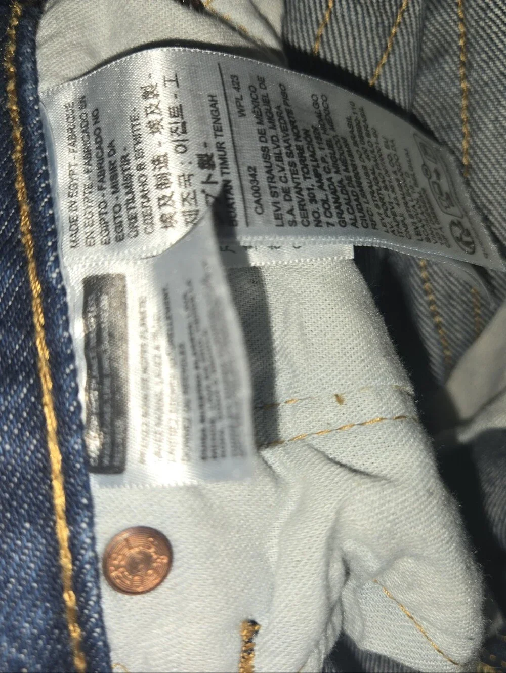 2 Pairs Of Levis 501's men’s button fly dark wash straight leg jeans 30x32
